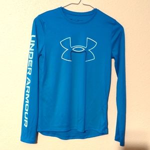 Girl's Under Armour Heatgear Long Sleeve T-shirt. Size YMD Loose.